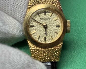 Vintage Seiko Ladies Watch | Gold Textured Dial, New Black Leather Strap