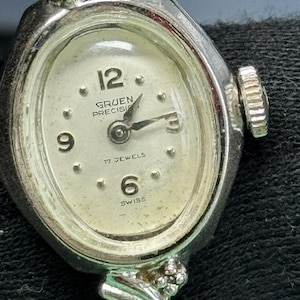 Vintage Gruen Precision Cocktail Watch: Swiss 17 Jewel Manual Wind