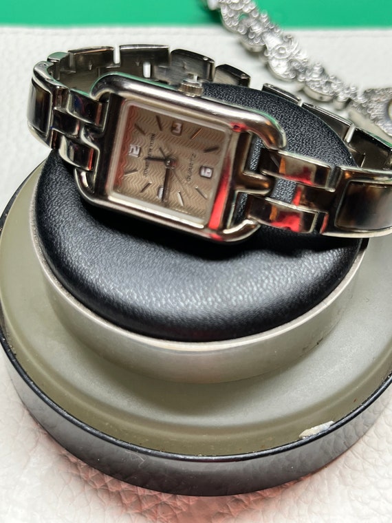 Jones New York vintage ladies watch - image 10