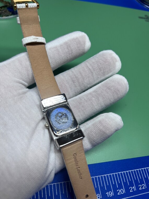 Vintage White Watch: Dainty Leather Band, New Bat… - image 7