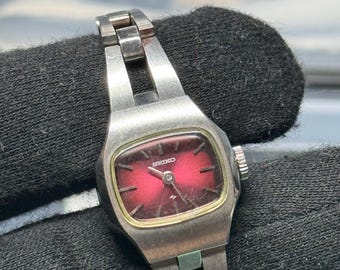 Vintage Seiko Ladies Watch: Red Gradient Dial, Manual Wind