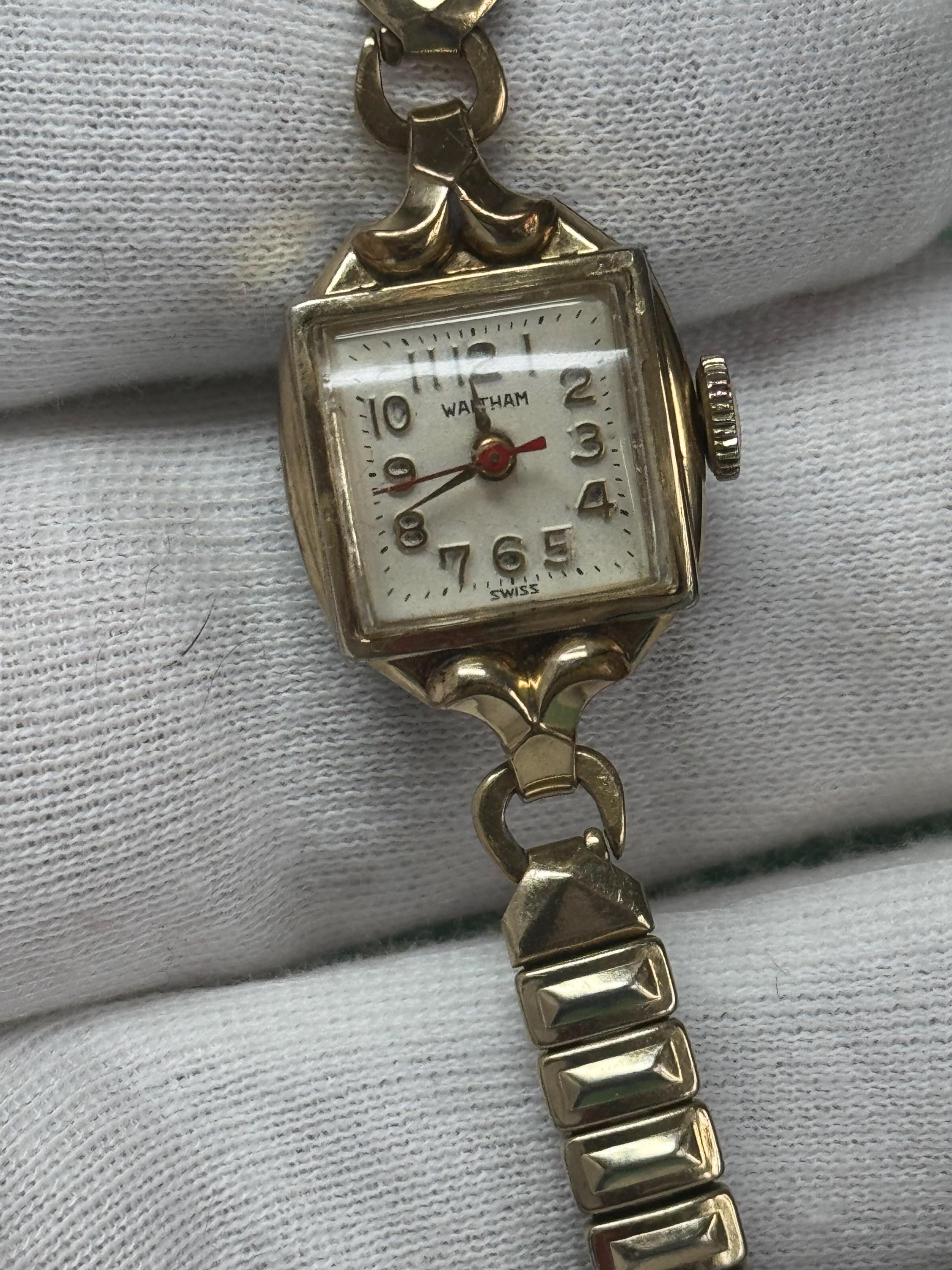 Vintage 1950s Waltham Ladies Cocktail Watch – 15 Jewel  display picture 1
