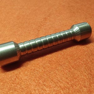 Darkhive Twidlit Fidget-leksak - Gr5 Titan