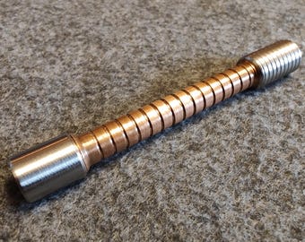 Darkhive Pfeifenstopfer aus Bronze und Edelstahl