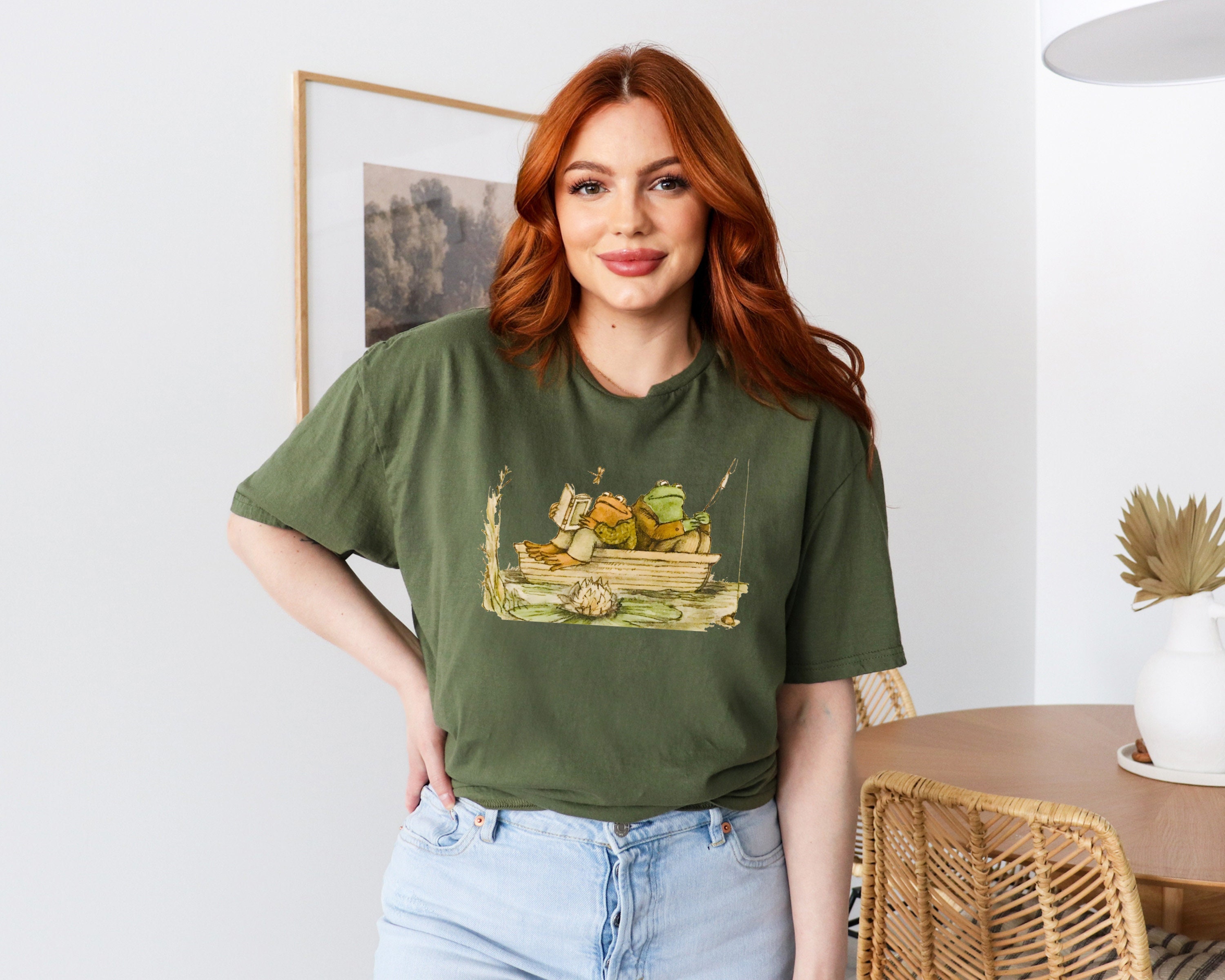 Frog And Toad Fishing T-Shirt, Cute Frog Tee, Frog Lovers T-Shirt, Vintage  Cute Frog Fishing Shirt, Gift For Frog Lover Shirt, Frog Toad Tee