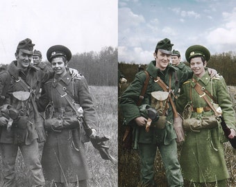 Turning Black and White old photos intő Color