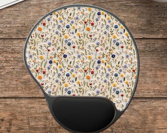 Wildflowers Wrist Rest Mouse Pad, Cottagecore Keyboard Wrist Rest, Custom Ergonomic Mouse Pad, Cute Office Desk Accessories, Printed Design