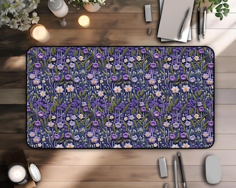 Tapete de escritorio floral: elegante decoración de oficina, perfecto para el hogar, regalo cottagecore, alfombrilla de ratón, accesorio de escritorio, tapete para computadora, diseño impreso.