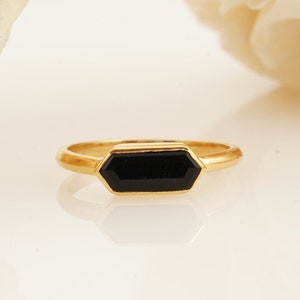 Hexagon Cut Natural Black Onyx Solitaire Engagement Ring Art Deco Onyx Ring Unique Gemstone Propose Promise Wedding Anniversary Ring For Her image 1