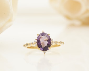 14K Gold Alexandrite Engagement Ring, Oval-Cut Color Changing Alexandrite Ring Handmade Art Deco Moissanite Wedding Anniversary Ring For Her