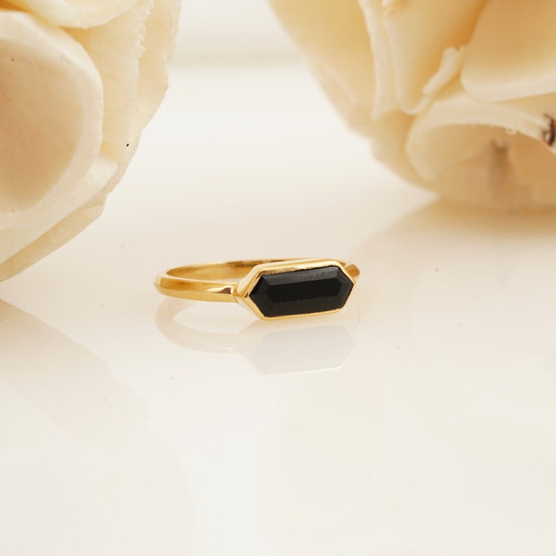 Hexagon Cut Natural Black Onyx Solitaire Engagement Ring Art Deco Onyx Ring Unique Gemstone Propose Promise Wedding Anniversary Ring For Her image 2