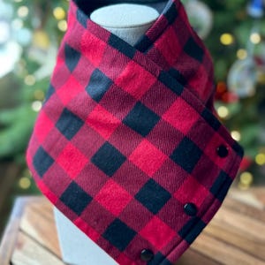 Flannel Cowl neck scarf with snap buttons, snap cowl, neck warmer, scarf