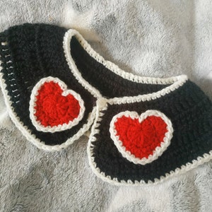 Col noir amovible Crocheté avec Cœurs Rouges image 1