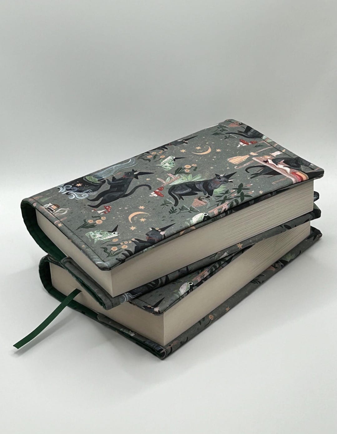Handmade Adjustable Paperback Book Cover Fabric Dust Jacket Black Cats