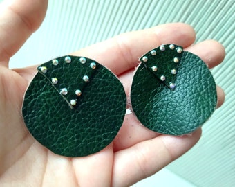 round earrings - studs, circle leather earrings, dark green geometric earrings, handmade earrings, woman's earrings, fashion accessories