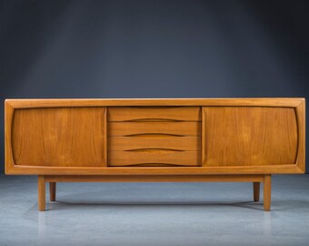 Mid-Century Danish Teak Sideboard from H.P. Hanssen, 1960s