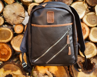 Vintage Leather Laptop Backpack: Handmade Travel Rucksack