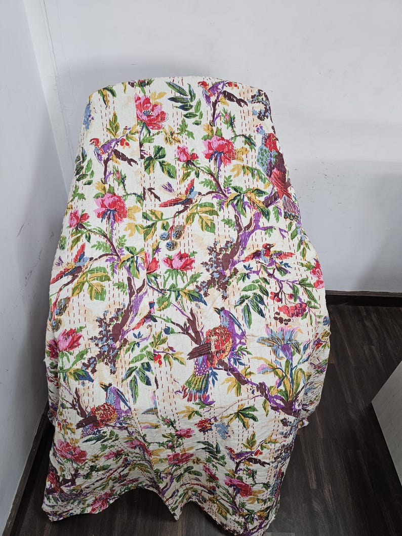 ShreeVishnuCreation Kantha Quilt - Thumbnail 5