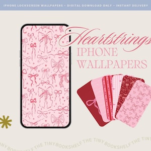 Könnte beinhalten: Ein Set digitaler Handy-Hintergrundbilder mit einem rosa-roten Farbschema und einem sich wiederholenden Muster aus Schleifen und Herzen. Der Text "Heartstrings iPhone Wallpapers" wird über den Bildern angezeigt.