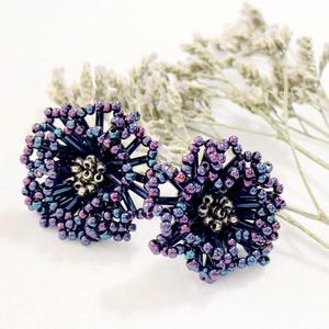 Brincos de flor feitos à mão com miçangas: miçangas japonesas