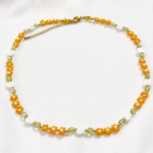Beaded Yellow Daisy Necklace – Cute Flower Choker | Handmade Jewelry | Cottagecore Style