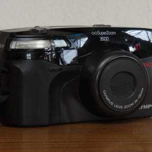 Olympus Infinity Superzoom 3500 - 35mm Point and Shoot Film Camera - Vintage