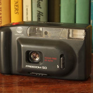 Minolta Freedom 50 AF - 35mm Film Camera - Vintage Point and Shoot