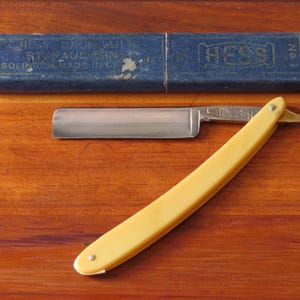 Vintage Hess Straight Razor