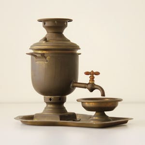 Late 1800s Russian Samovar in Brass - Tea Kettle