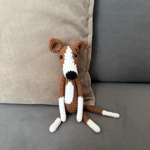 Whippet mini, Greyhound, Italian Greyhound Toy - Perfect Gift for Dog Lover (17 cm) Brown+White
