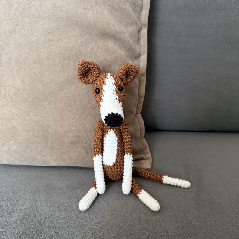 Whippet mini, Greyhound, Italian Greyhound Toy - Perfect Gift for Dog Lover (17 cm) Brown+White