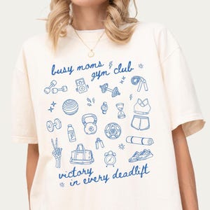Drukke moeders sportschool clubshirt, doodle spier sportief Moederdagcadeau, powerlifting moeder cadeaus, sportschoolliefhebber bodybuilding training mama shirt
