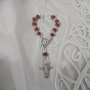 Handmade Sacred Heart Car Rosary, Red Wooden Beads, Italian Medal, Catholic Devotion Chaplet