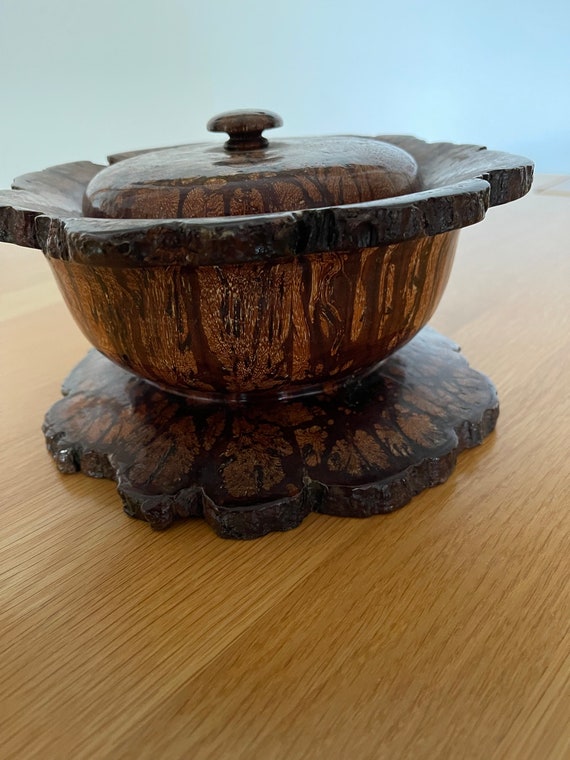 Vintage Chrysanthemum Wood Bowl & Lid - A RARE WOOD - Etsy