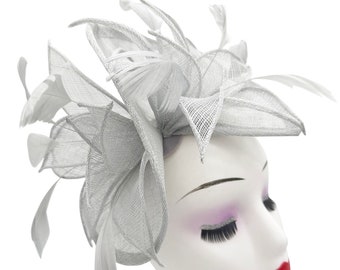 Nuovo Fascinator Hatinator grigio chiaro argento con fascia e clip Matrimoni, gare, Ascot, Kentucky, Derby, Melbourne Cup, copricapo da donna