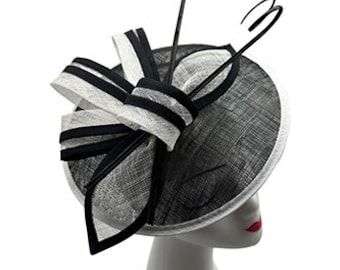 Bibis noir avec bords blancs de forme ronde avec bandeau amovible et chapeau de mariage à clip