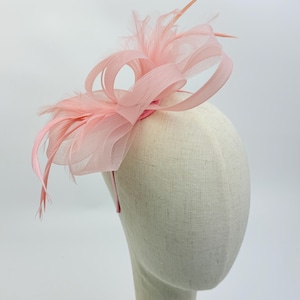 Blush Pink, Pale Pink Fascinator Hatinator with Band & Clip Weddings Races, Ascot, Kentucky, Derby, Melbourne Cup - Small Size - Bow Shaped