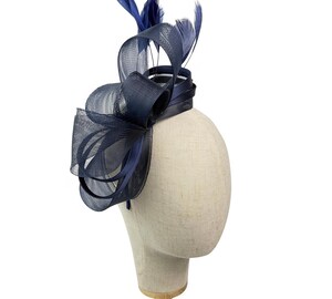 Bibi Bleu Marine Pour Femme Avec Fleurs En Soie - Serre-tête Ou Pince Pour Mariage, Courses Hippiques, Cocktail