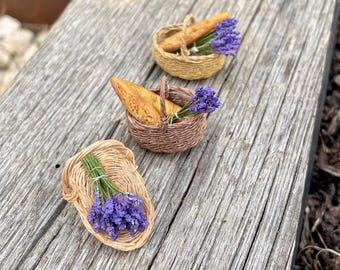 Poppenhuis 12e miniatuur bloemenmand - lavendel