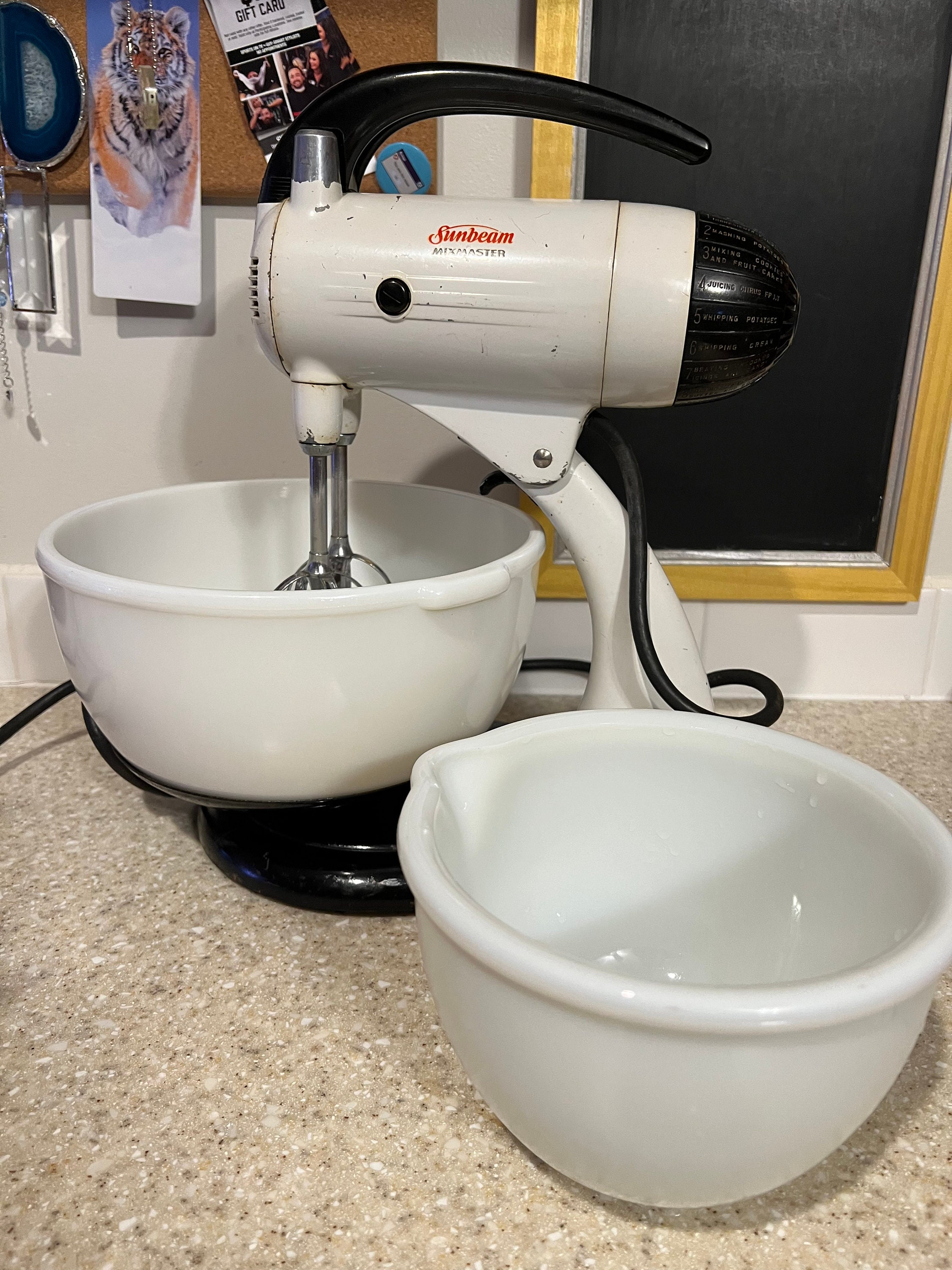 1940s Sunbeam Mixer with juicer attachment ☀️ : r/vintage