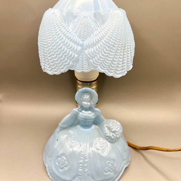 Vintage LE Smith blue frosted glass Southern Belle lamp