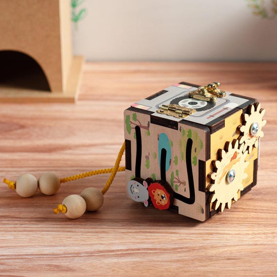 Cube D'activité 8-en-1 Montessori – Jouet Sensoriel En ABS Et Silicone, Avec Poignées, Pour Bébés De 1 à 3 Ans