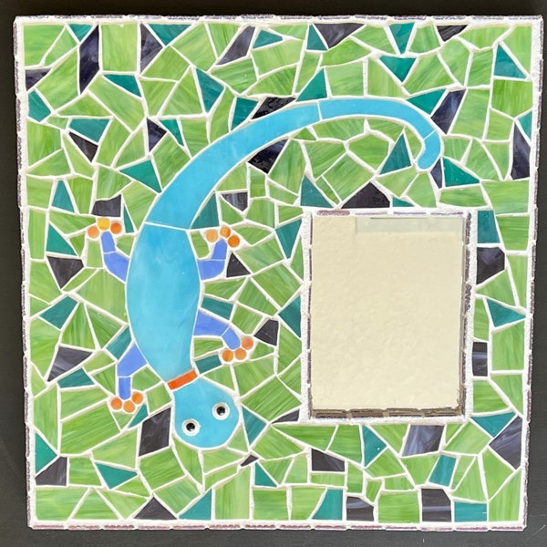 Miroir gecko en mosaïque de vitrail 12 x 12, pièce d'art murale faite main dans le sud-ouest du désert