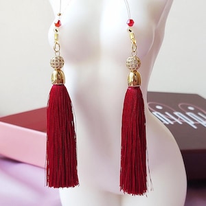 Burgundy tassel non piercing nipple clips with adjustable loops, Fake nipple piercing with dangles, Breast jewelry, nipple jewelery Mature