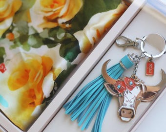 Set composto da sciarpa di seta texana e portachiavi a forma di mucca / Confezione regalo da cowgirl / Regalo western per lei