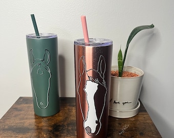 Vaso de caballo personalizado, taza de viaje personalizada, regalo para chica caballo, regalo ecuestre, regalo para mamá caballo, regalo de vida en el granero para chica de granja, San Valentín