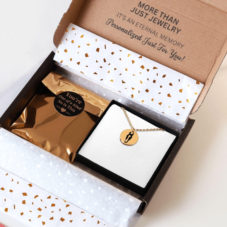 Collar de caballo personalizado – Colgante de caballo grabado con foto – Joyería ecuestre personalizada – Regalo conmemorativo de caballo – Collar de chica con caballo imagen 5