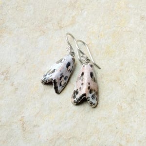 Pendientes de polilla en plata de ley y cerámica G1SS033