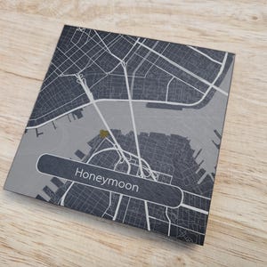 Personalisierte Schiefer unvergesslich Lage Karte Untersetzer Geschenk Set, Valentinstag, Jahrestag, Verlobung, Hochzeit, Geschenk, Geburtstag, neues Zuhause Geschenk