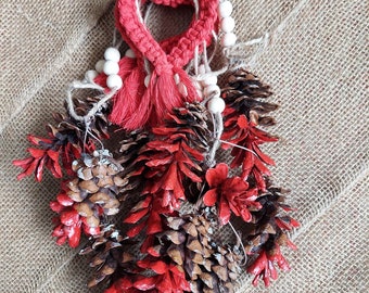 Macrame Heart and Pine Cone Garland in Red with (4) hooks to hang.